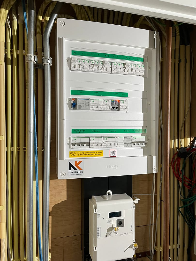 Groepenkast vervangen en laadpaal plaatsen – Veenendaal